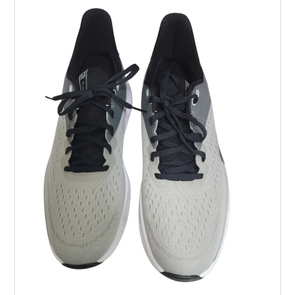 NWT! FJ Flex XP Mens Golf Shoes.
